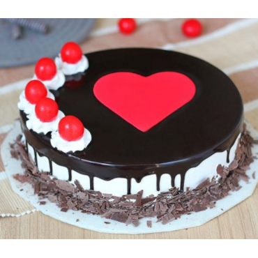 Classic Heart vanilla with chocolate cake Classic Heart vanill...