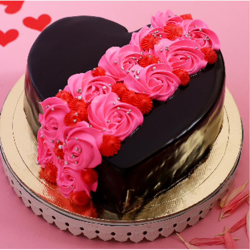 Roses On Heart Designer Cake.