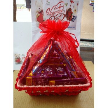 Chocolate basket valentine Day Chocolate basket val...